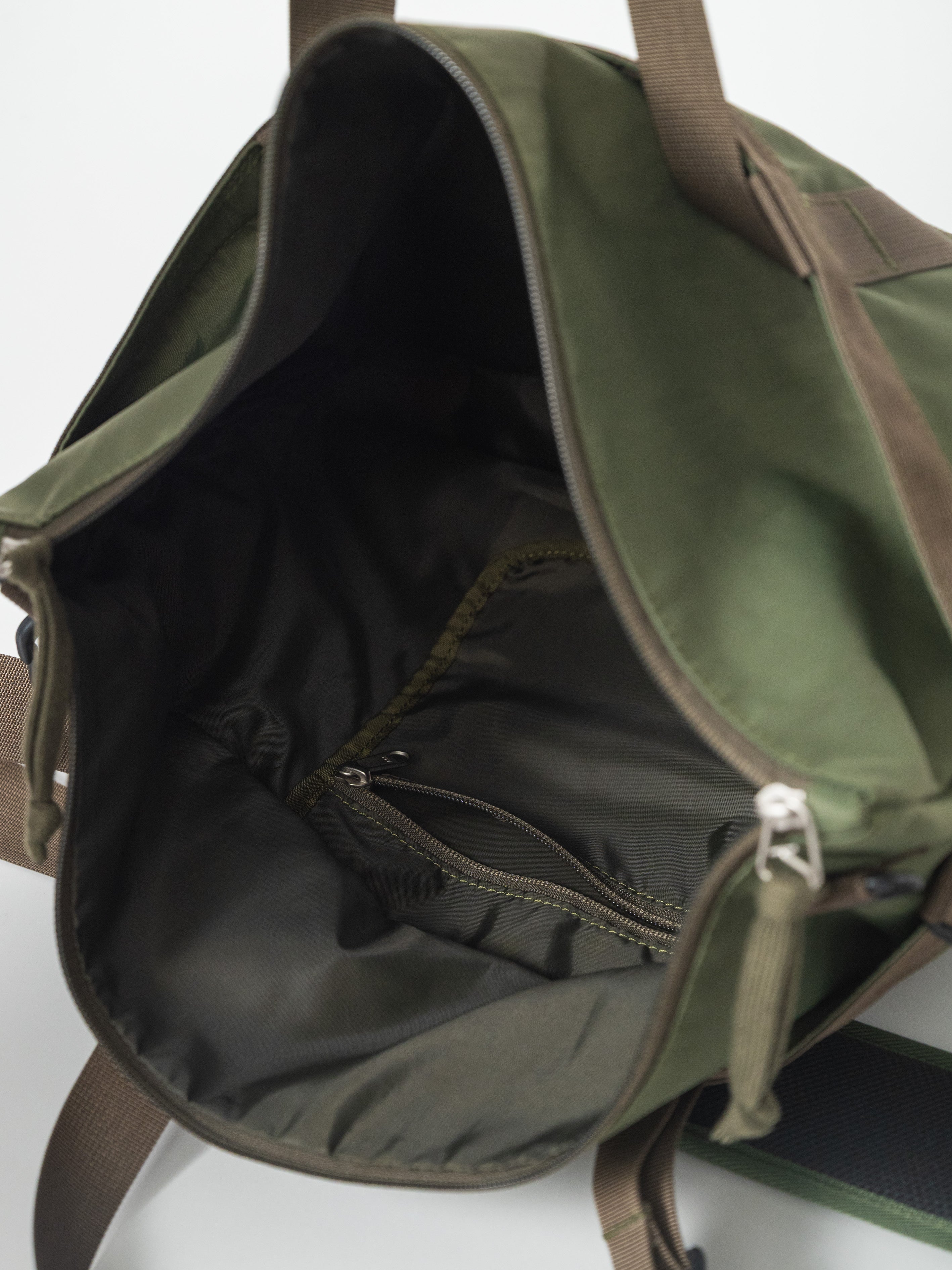 MESH POCKET TOTE BAG