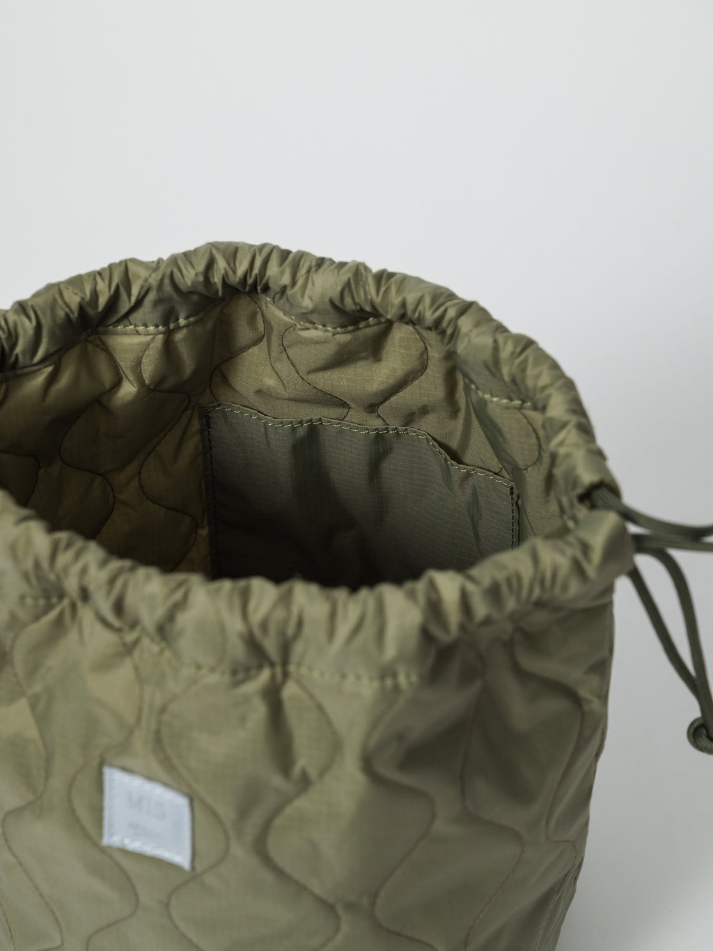 MILITARY QUILTED EFFECTS BAG