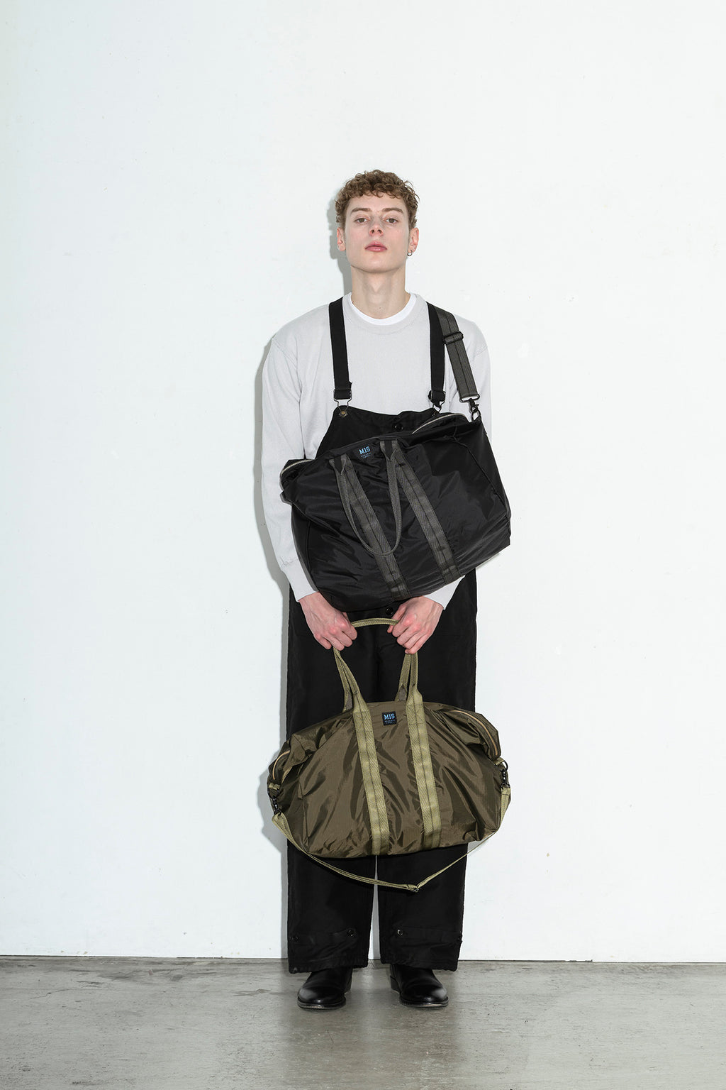 【予約販売】PARACHUTE TRAVELING BAG MID