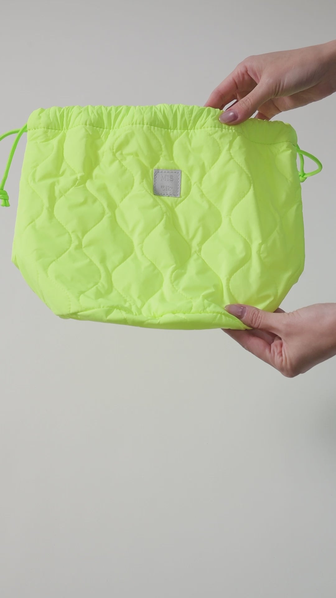 MILITARY QUILTED EFFECTS BAG